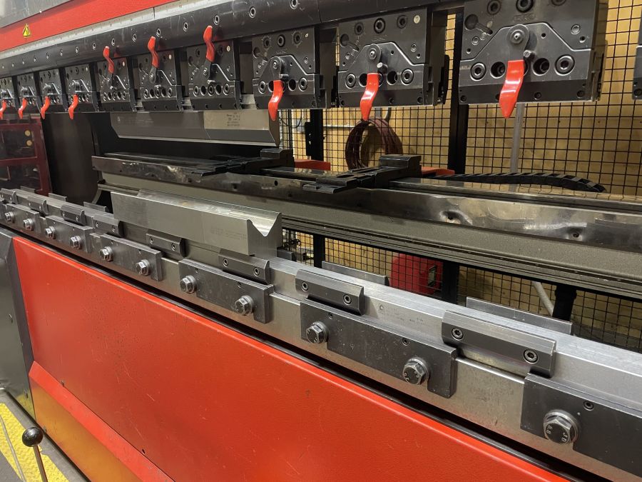 1003-HFE-M2-1303-Bed