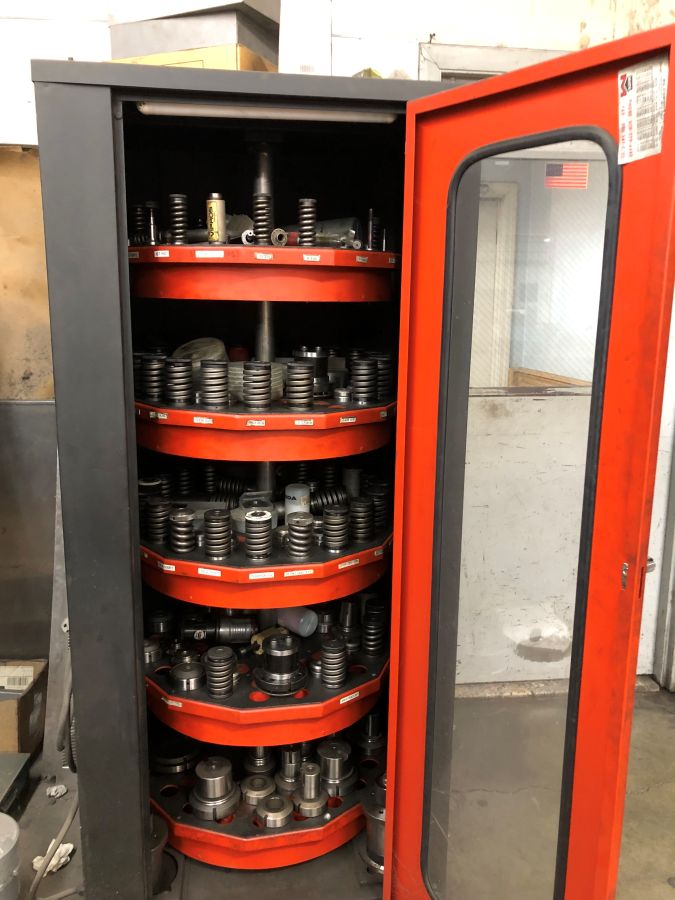 1006-Amada-Vipros-367-Queen-Tool-Cabinet