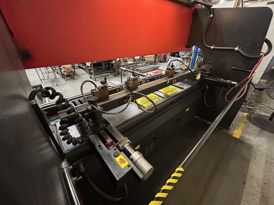 1119-Amada-RG100-Press-Brake-Inside