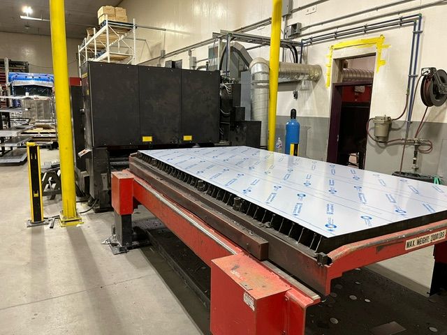1125-Amada-LCG-3015-Shuttle-Table
