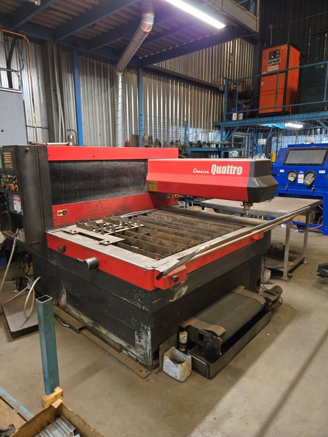 1132-Amada-Quattro-1kW-Front