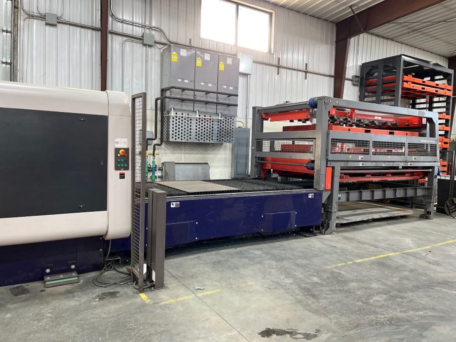 1136-Bystronic-BySprint-3015-3kw-Side-with-Shuttle-Table-and-ByTrans