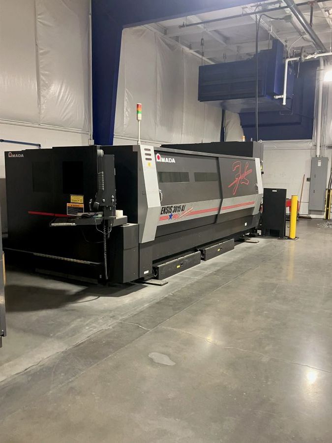 1143-Amada-ENSIS-3015AJ-3kW-Op-End-Angle
