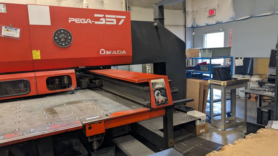 1162-Amada-Pega-357-OpSide-3