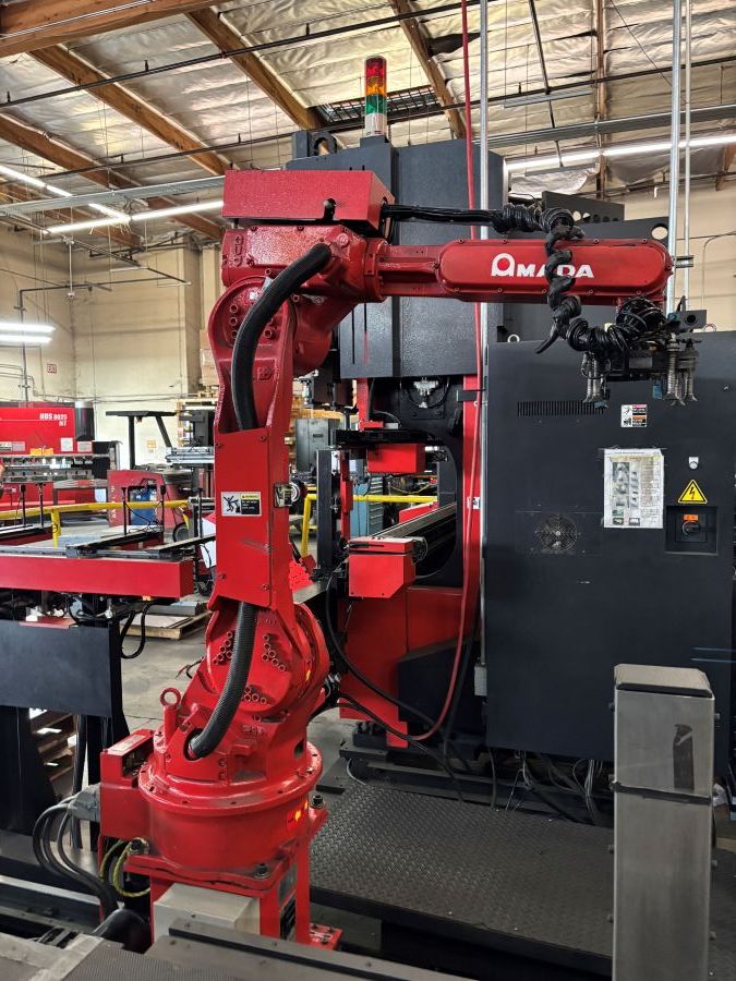 1164-Amada-Astro-II-100NT-HDS-1030-Side-of-Robot