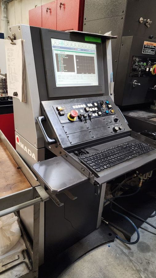 1176-Amada-EMK-3612-M2-Control