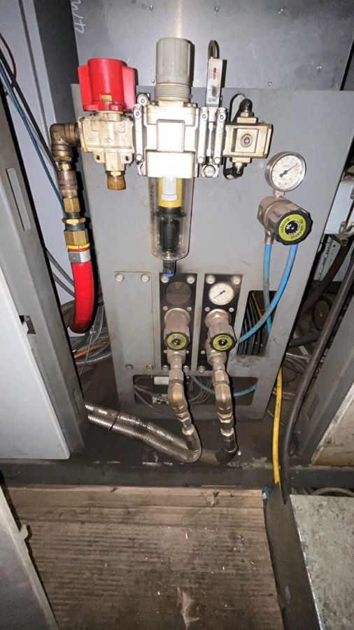 1186-Bystronic-BySmart-Fiber-3015-3kW-Chiller-Inside