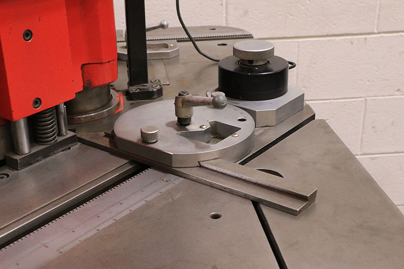 1204-Amada-CSW-250-Notcher-Table-2