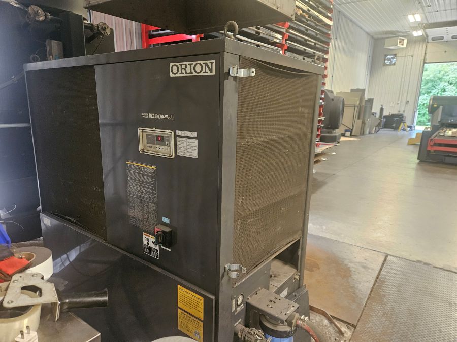 1206-Amada-FOM2-3015NT-Chiller