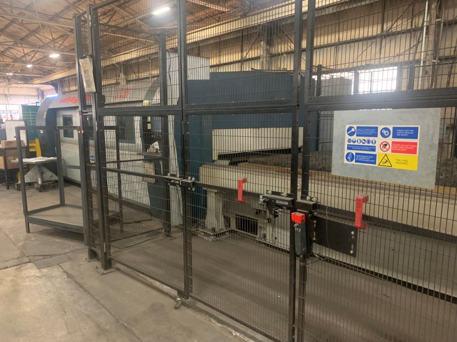 1210-Salvagnini-L3-4020-6kW-Shuttle-Table