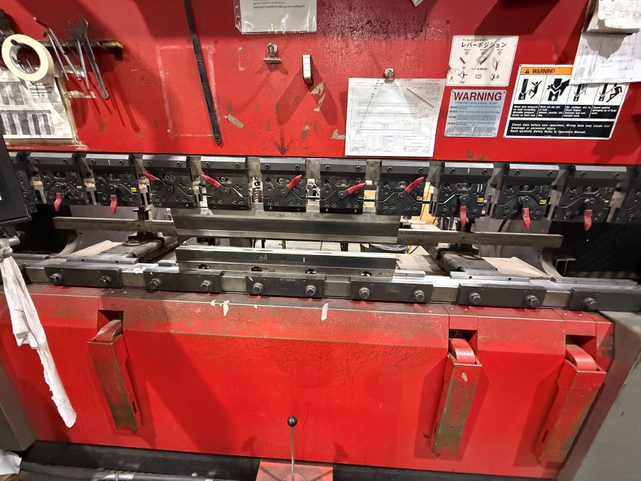 1235-Amada-RGM2-1003-Bed