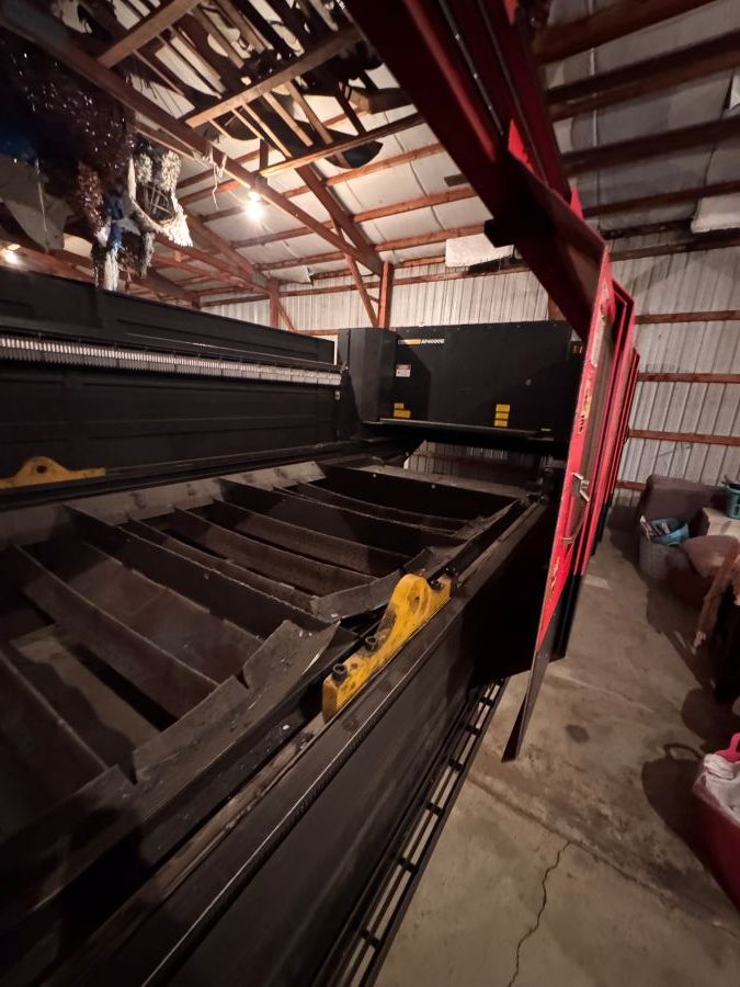 1249-Amada-FO4020NT-4kW-Inside-1