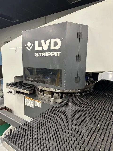 1250-LVD-Strippit-S-1212-Turret-Punch-Turret-and-Brush-Table