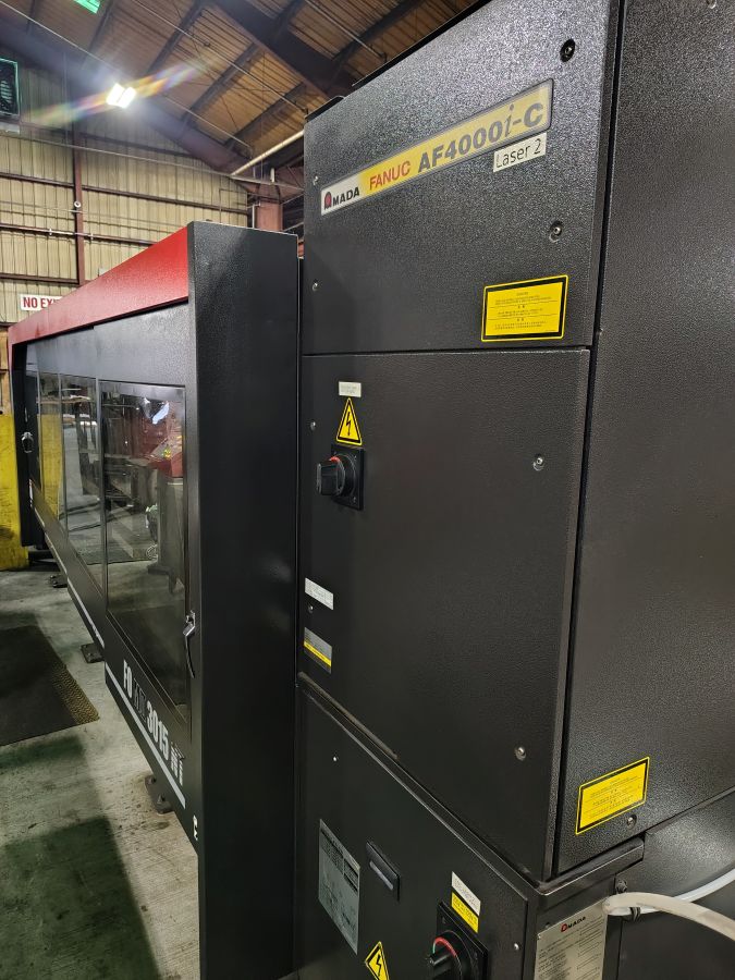 1258-Amada-FOM2-3015NT-4kW-Resonator
