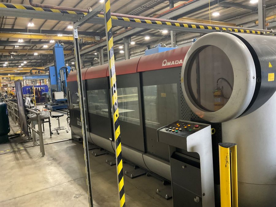 1261-Amada-LC3015F1NT-4kW-Machine-Side