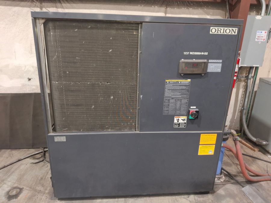 1266-Amada-FOM2-3015NT-4kW-Chiller