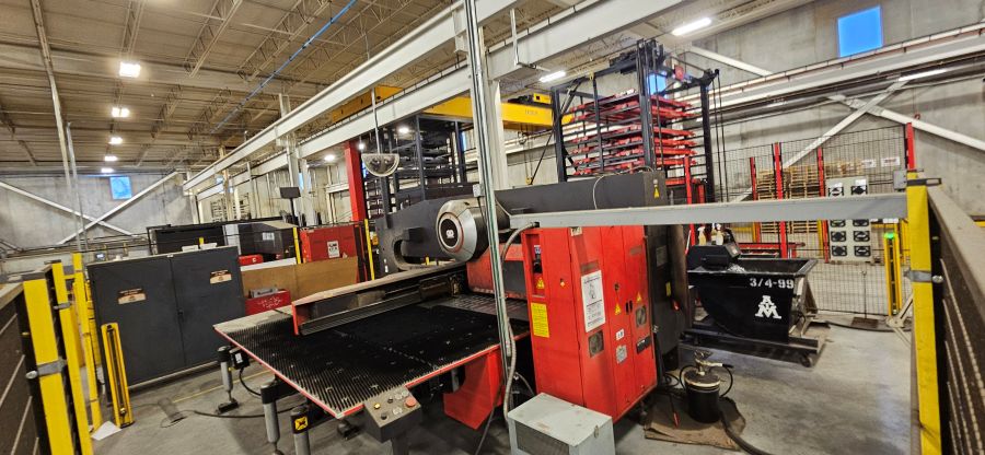 1280-Amada-EMK-3612M2-Xax