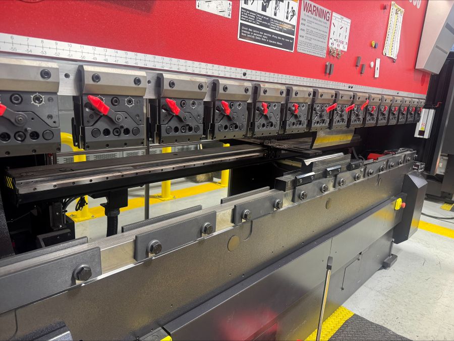 1295-Amada-HRB-1003-M05-Bed-and-Backgauge