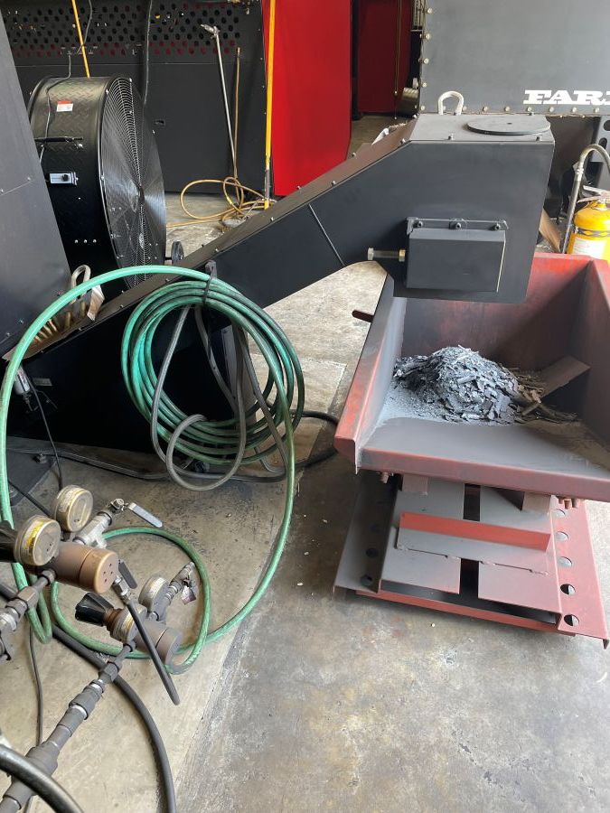 1301-Amada-Regius-3015AJ-Fiber-Scrap-Conveyor-2
