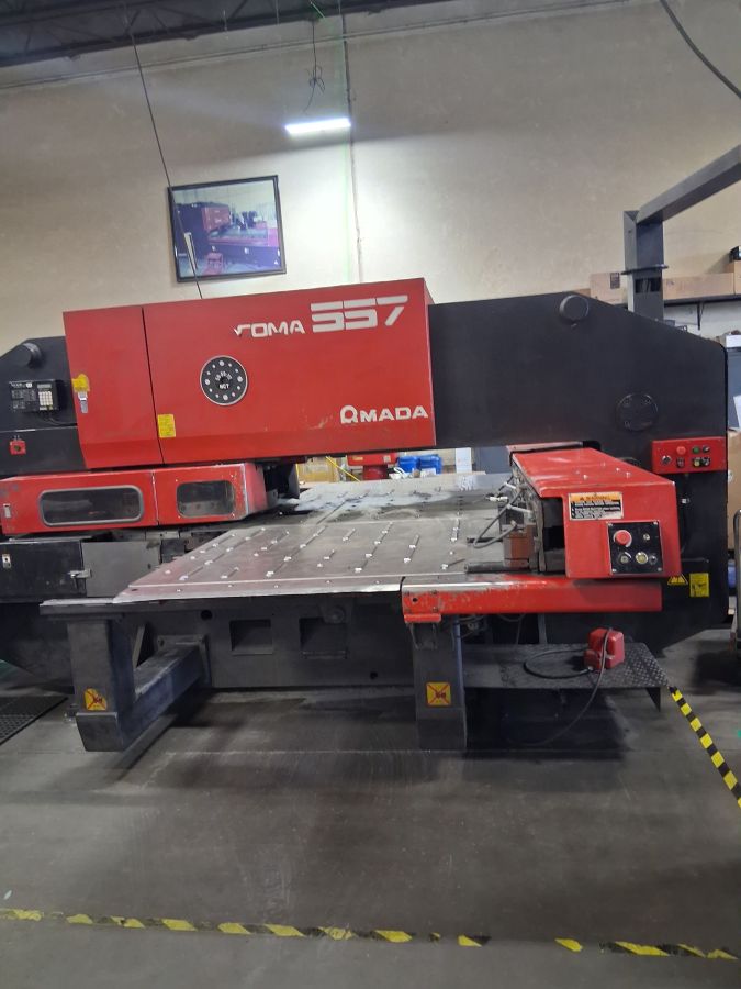 1310-Amada-Coma-557LS-Turret-Front