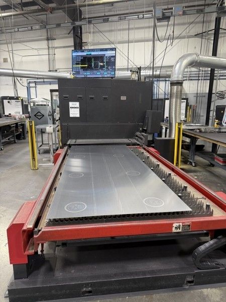 1315-Amada-Ventis-3015AJ-Fiber-4kW-Table-2
