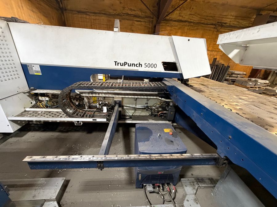 1324-Trumpf-TruPunch-5000-Side-1