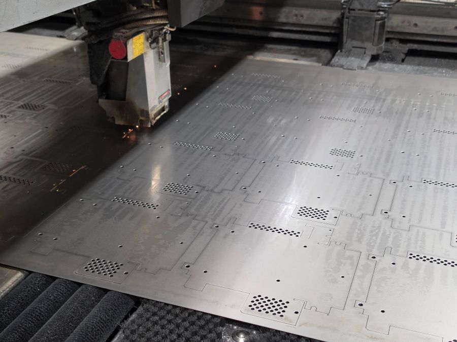 1348-Amada-EMLK3610NT-4kW-Laser-Head