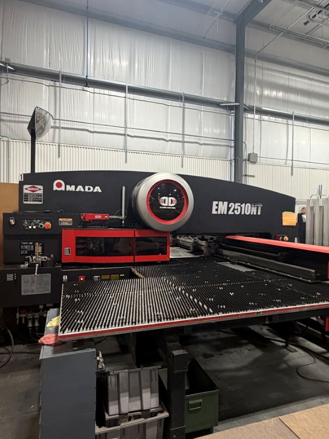 1349-Amada-EM-2510NT-Turret-Table