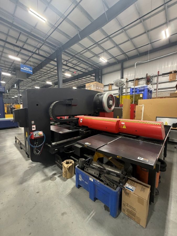 1349-Amada-EM-2510NT-Turret-x-Axis-2