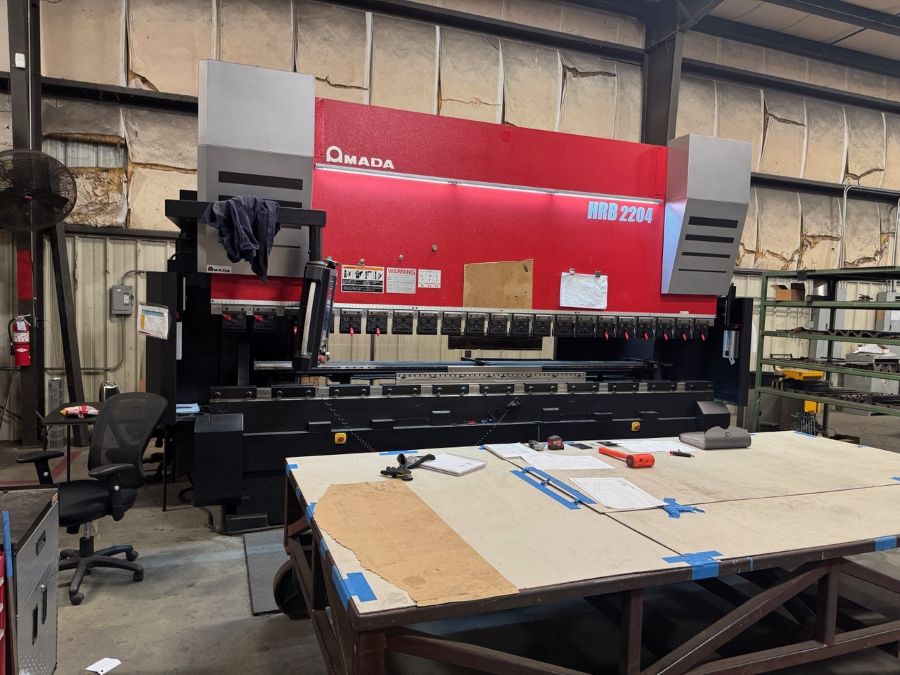 1352-Amada-HRB2204M10-Press-Brake-Front-3