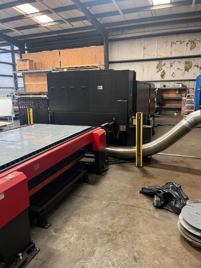 1353-Amada-Ventis-3015AJ-Fiber-6kW-Shuttle-Table-2