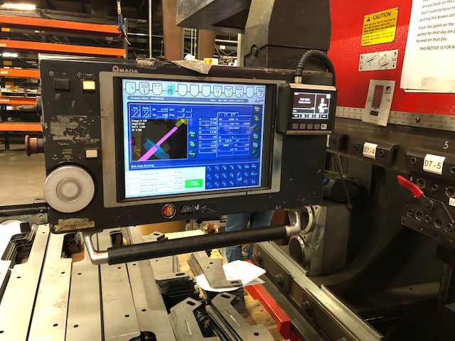 143-Ton Amada HDS-1303NT Press Brake Controls