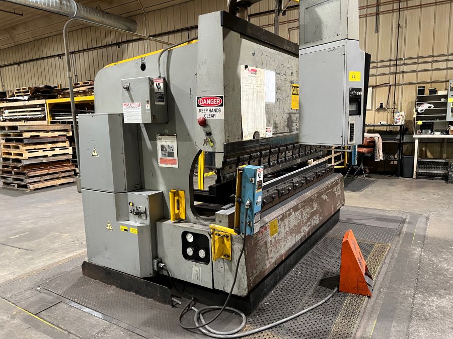 688-Amada-FBD-2003-closed