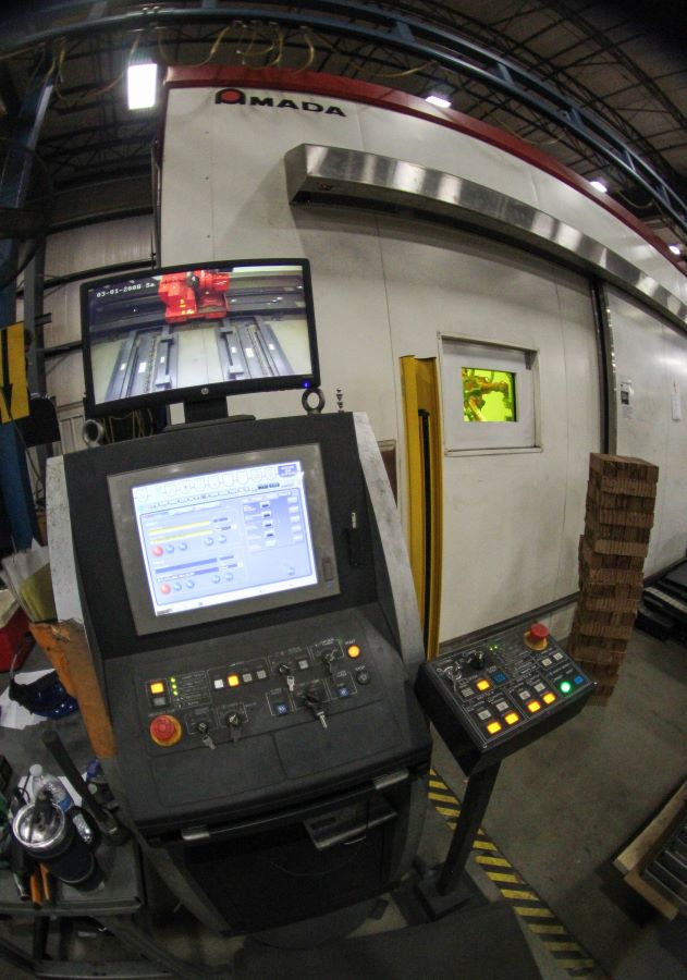 695-Amada-FLW-3000-ENSIS-M5-control