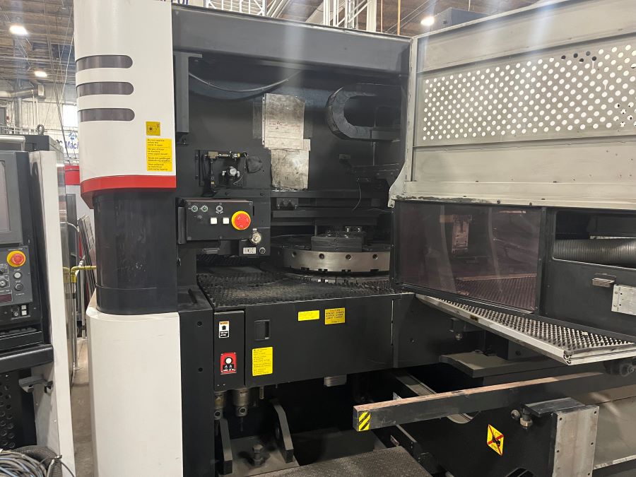 726-Amada-LC2012C1-open