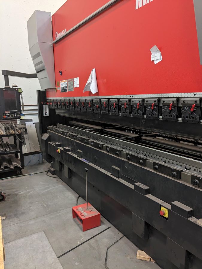 746-Amada-HRB2204-front-angle