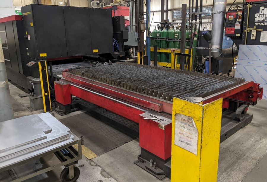 753-Amada-LCG-3015-Co2.-shuttle-table