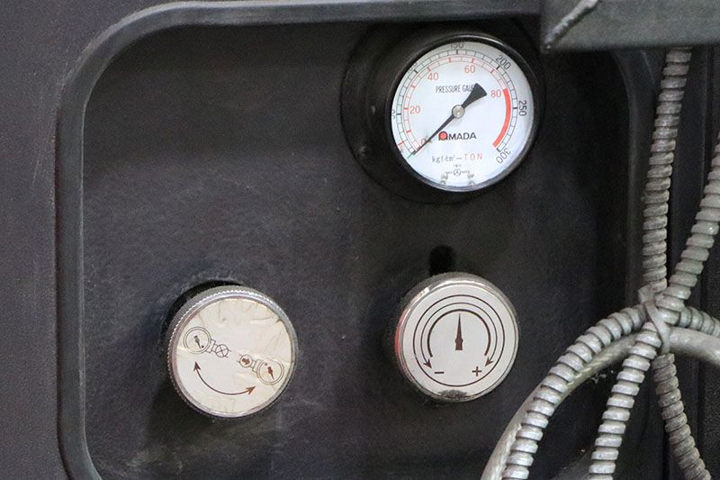 792-Amada-FBD-8025-Pressure-Gauge