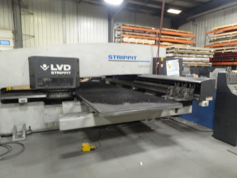 821-Strippit-V20-1525-Front