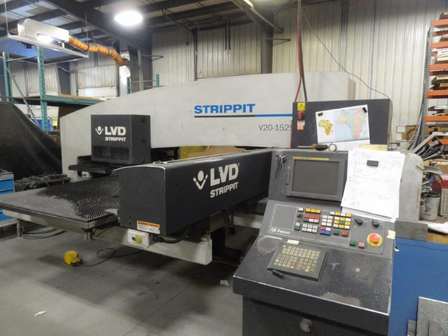 821-Strippit-V20-1525-Op-End