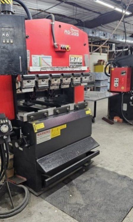 827-Amada-RG35S-Press-Brake-Front-Angle