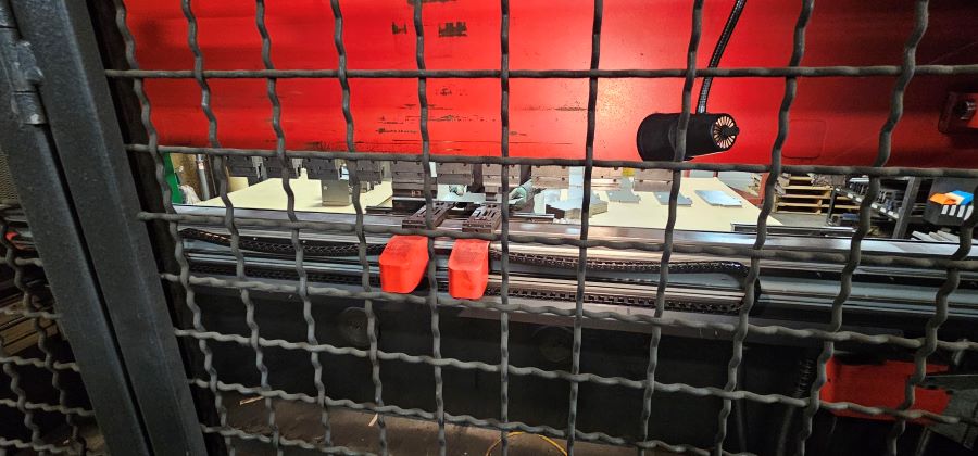862-Amada-HFE-170-4S-Inside