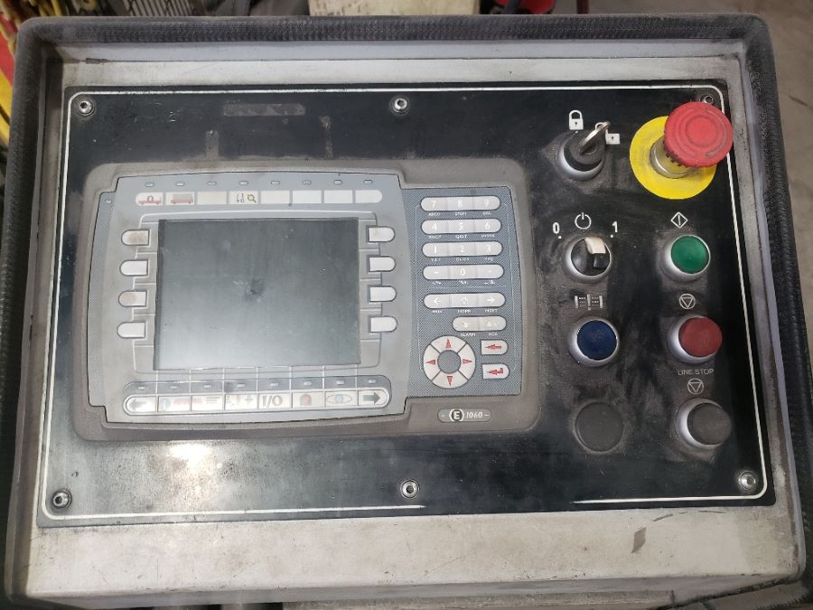 890-Amada-FOM2-3015NT-Tower-Control
