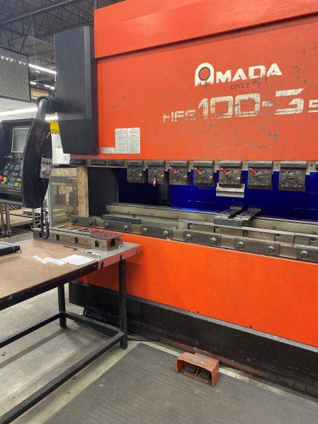 904-Amada-HFE-100-3S-Press-Brake-Front-with-Control
