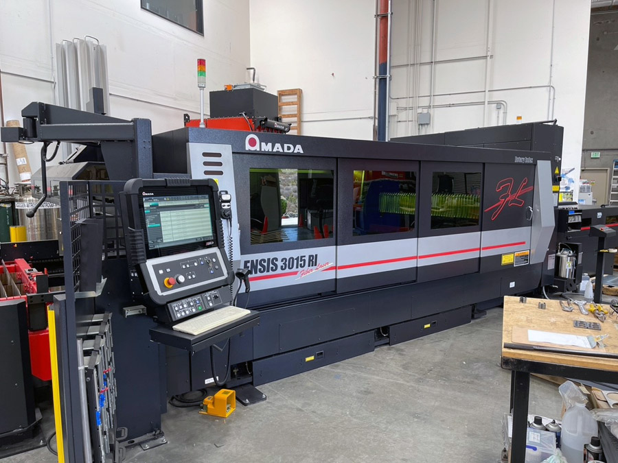910-Amada-ENSIS-RI-op-side