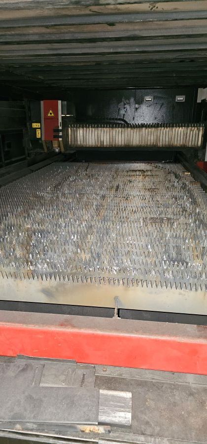 929-Amada-LCG-3015AJ-Bed-9