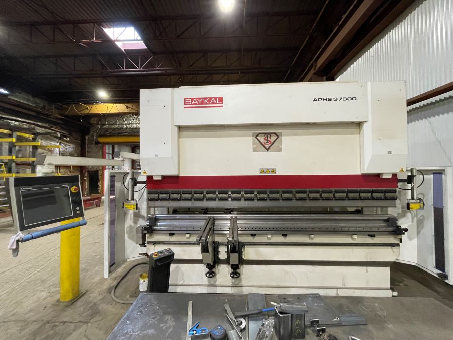 944-Baykal-APHS-37300-Press-Brake-Front-Straight