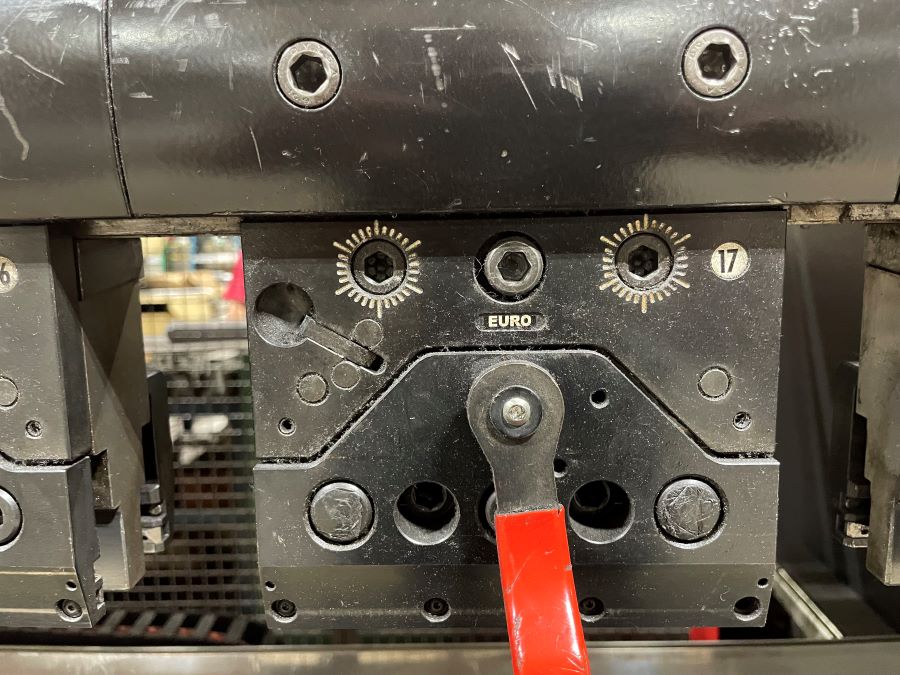 949-Amada-HFE-M2-1704-Press-Brake-Clamp