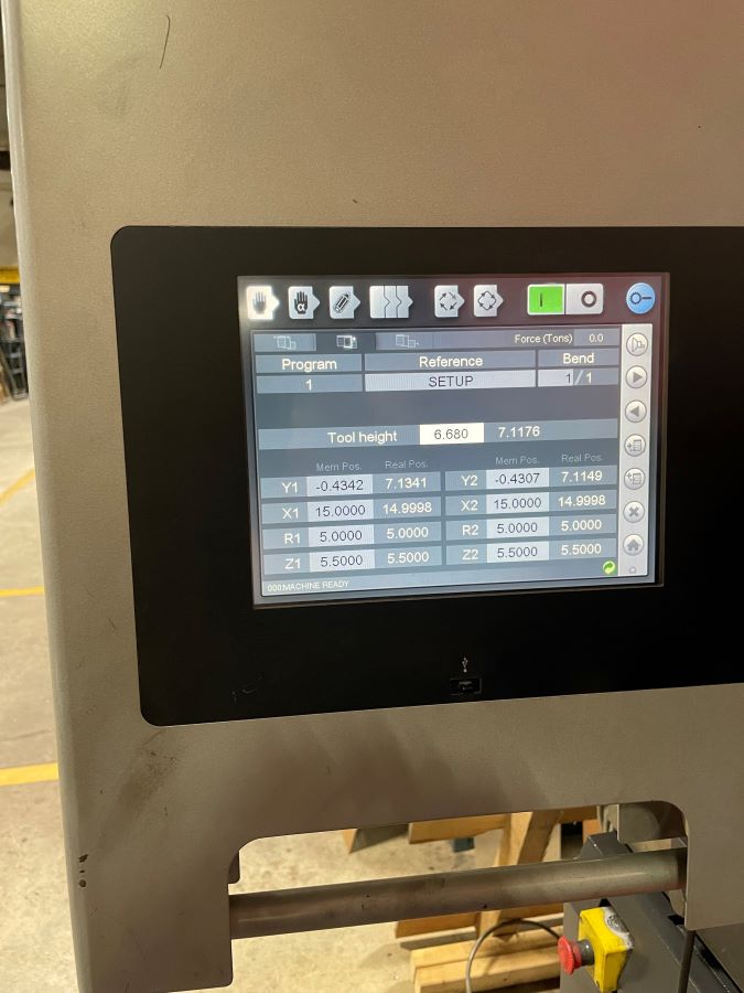 949-Amada-HFE-M2-1704-Press-Brake-Control-Screen-2
