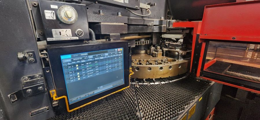 952-Amada-EMK3612-M2-Control-and-Turret